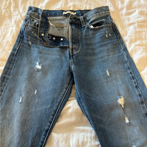 Levi's Wedgie Straight Jean Denim Distressed Medium Wash Button Fly Size 28 - Picture 5 of 5
